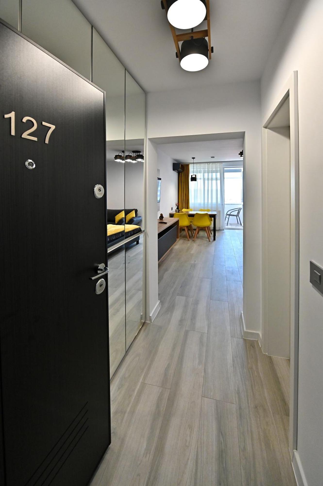 Apartament Lili's *